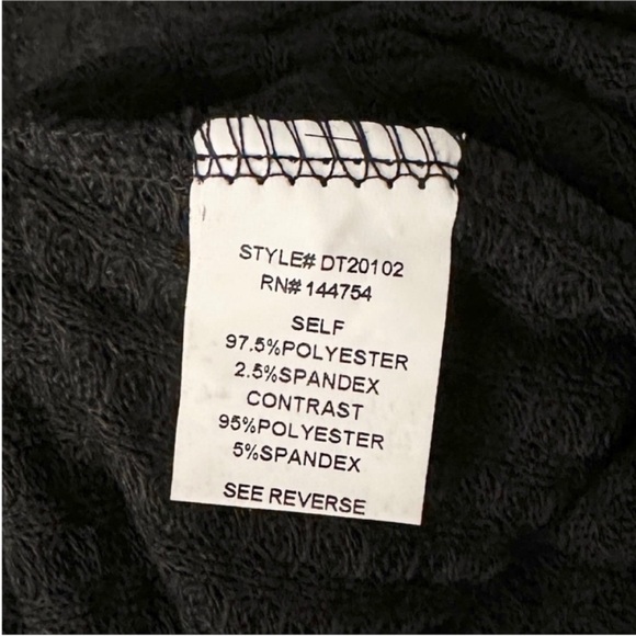 DAVI & DANI sequins long sleeve waffle top M black - Picture 9 of 10